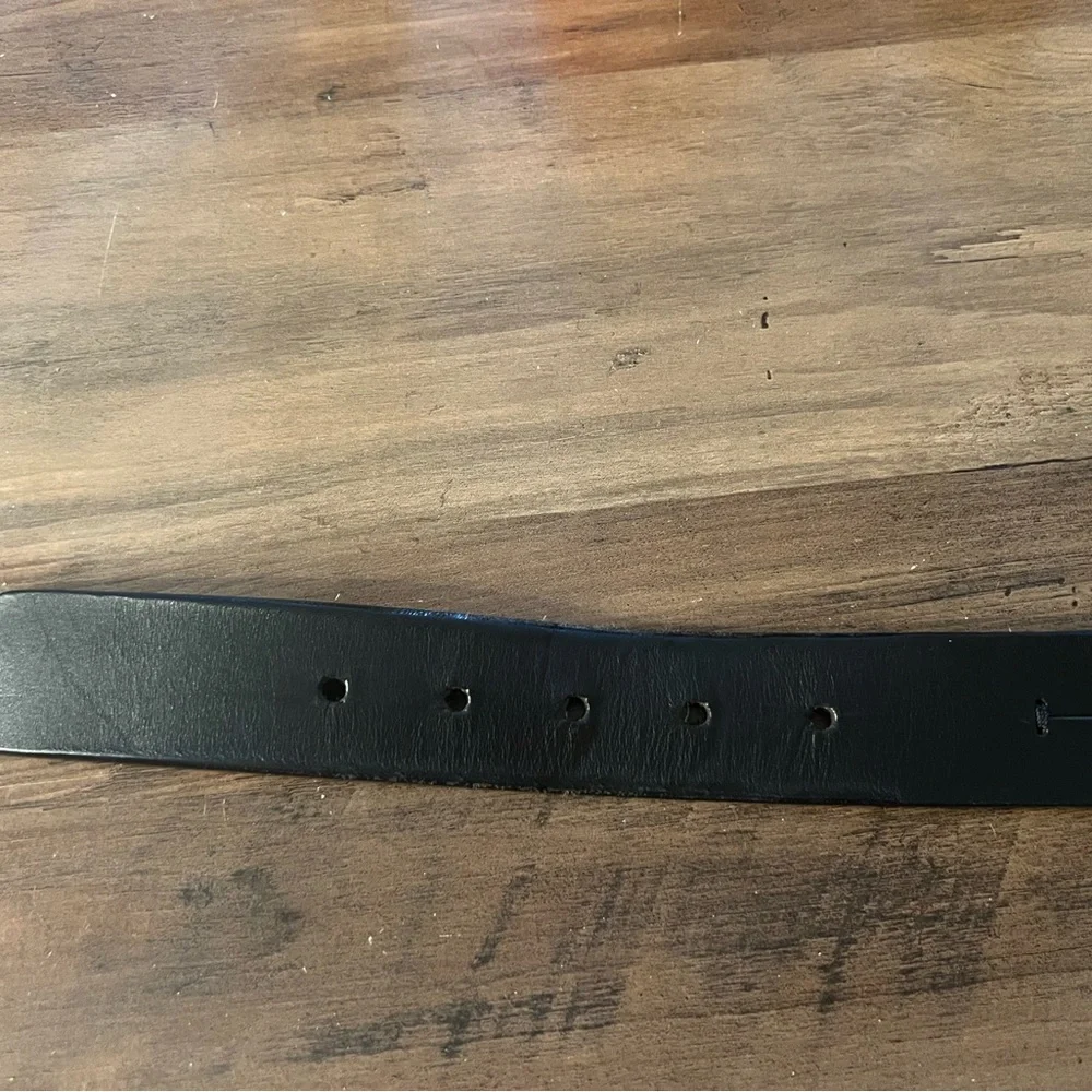 Salvatore Ferragamo Black Leather Belt - Picture 4 of 5